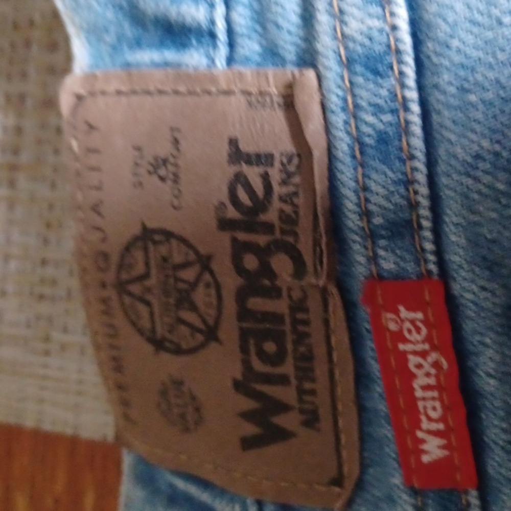 Wrangler Men's Jeans - Picture 2 of 5